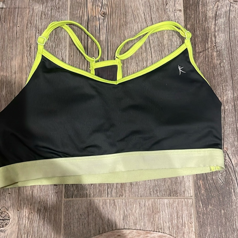 Size medium sports bra